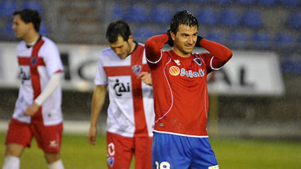Natalio se lamenta por una ocasión marrada. / Diego Mayor-
