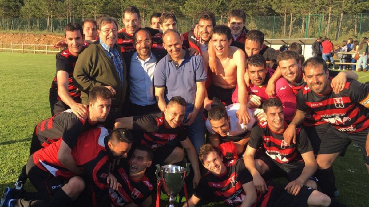 El Tardelcuende gana la Copa Diputación al vencer al Navaleno y revalida el título que ya lograra el año pasado.-Diputación