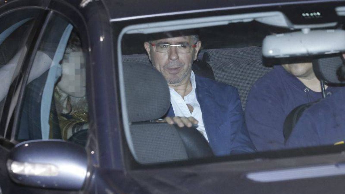 El exsecretario general del PP de Madrid, Francisco Granados, es trasladado al calabozo de Las Rozas.-Foto: EFE