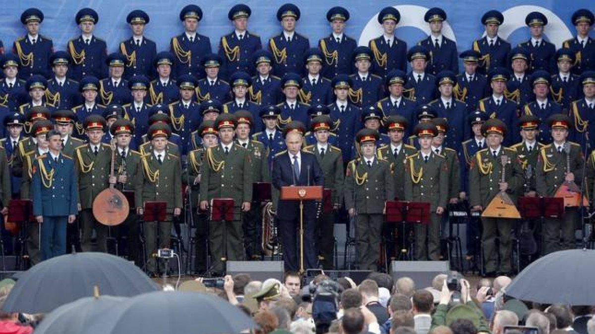 El presidente ruso, Valdimir Putin, durante la inauguración del foro militar de Kubinka.-Foto: REUTERS / MAXIM SHEMETOV