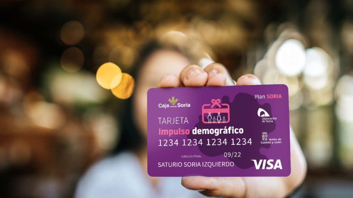 Tarjeta del cheque bebé que se concede a los beneficiarios. HDS