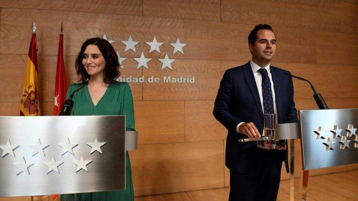 Isabel Díaz Ayuso e Ignacio Aguado, presidenta y vicepresidente de la Comunidad de Madrid, en su última rueda de prensa conjunta, el pasado 27 de agosto.-VÍCTOR LERENA (EFE)