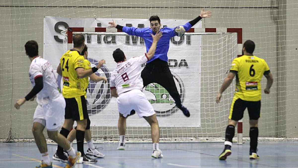 El BMSoria sumó en Palencia una nueva victoria para seguir en la tercera posición.-MARIO TEJEDOR