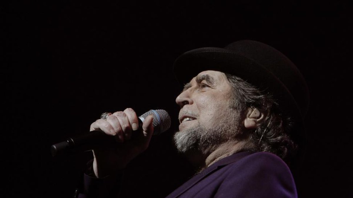 Imagen del cantante durante una de sus actuaciones-EL MUNDO
