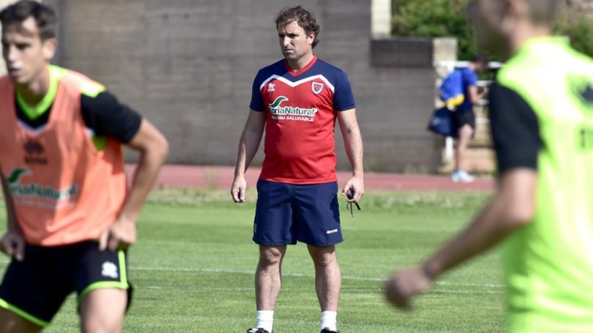 El técnico del Numancia, Jagoba Arrasate.-VALENTÍN GUISANDE