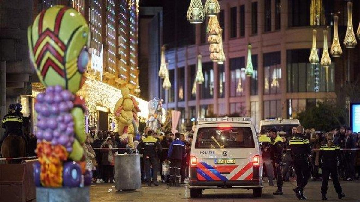 Imagen del lugar donde se ha producido el ataque en La Haya.-PHIL NIJHUIS (AP)