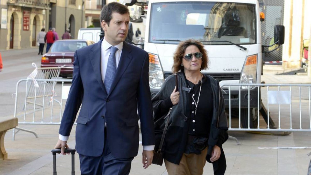 Pilar Sánchez Barreiro, la semana pasada, a la llegada al Juzgado.-ALVARO MARTÍNEZ