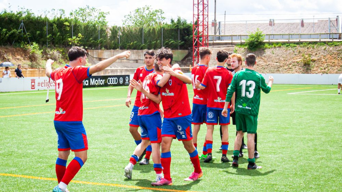 El Numancia juvenil quiere seguir celebrando logros en este mes de mayo. MARIO TEJEDOR