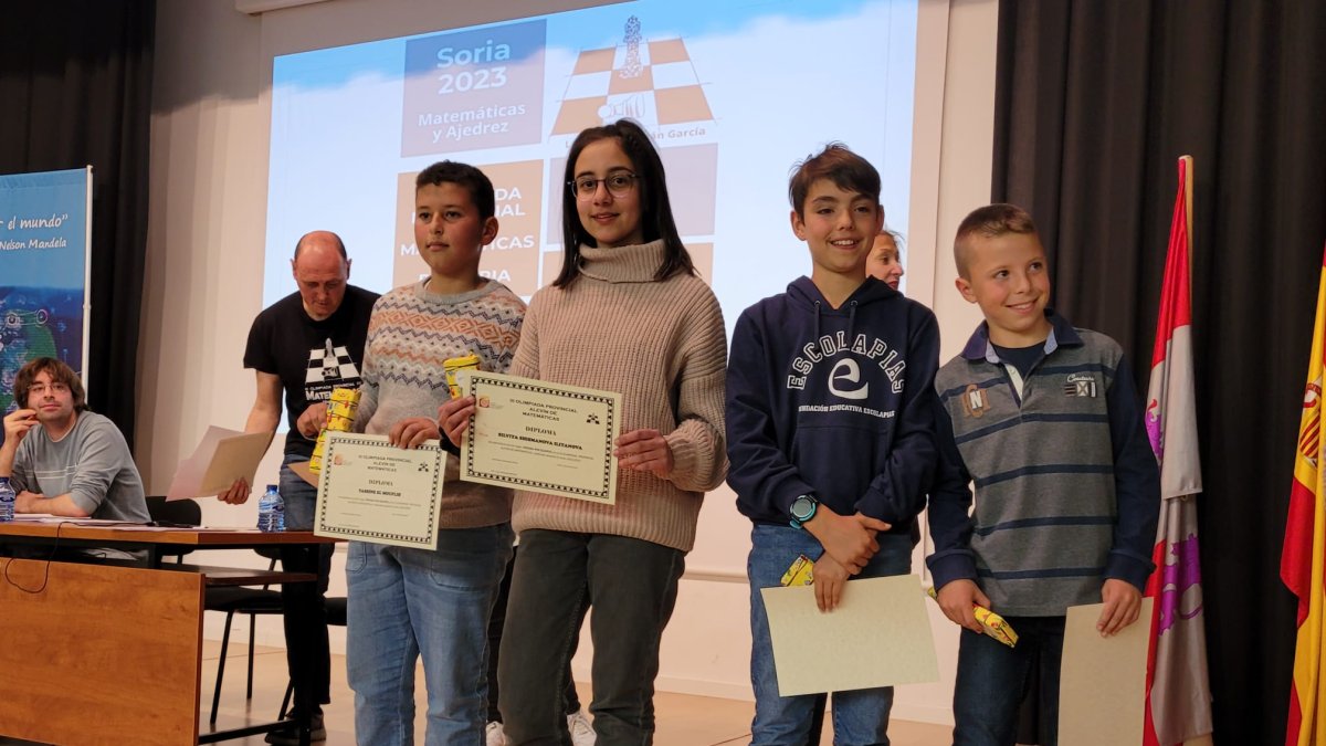 El Ies Castilla ha acogido la entrega de premios a los ganadores de las Olimpiadas de Matemáticas.-HDS