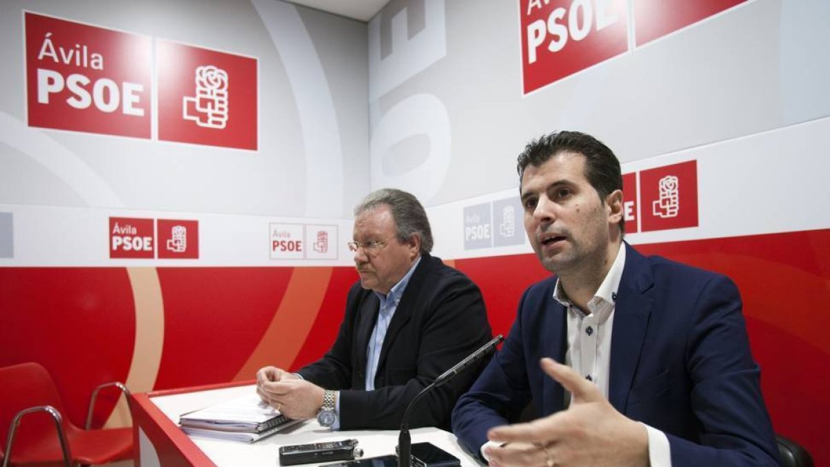 El secretario general del PSCyL, Luis Tudanca, y M. Martín / ICAL El secretario general del PSCyL, Luis Tudanca junto a Narciso Serrano-Ical