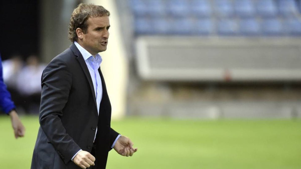 El entrenador del Numancia, Jagoba Arrasate.-VALENTÍN GUISANDE
