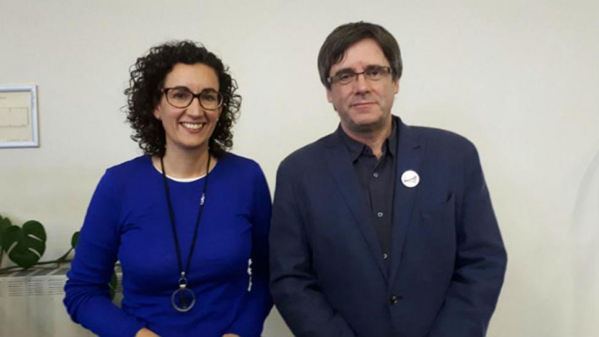 Marta Rovira y Carles Puigdemont, en una imagen reciente en Bruselas.-/ PERIODICO