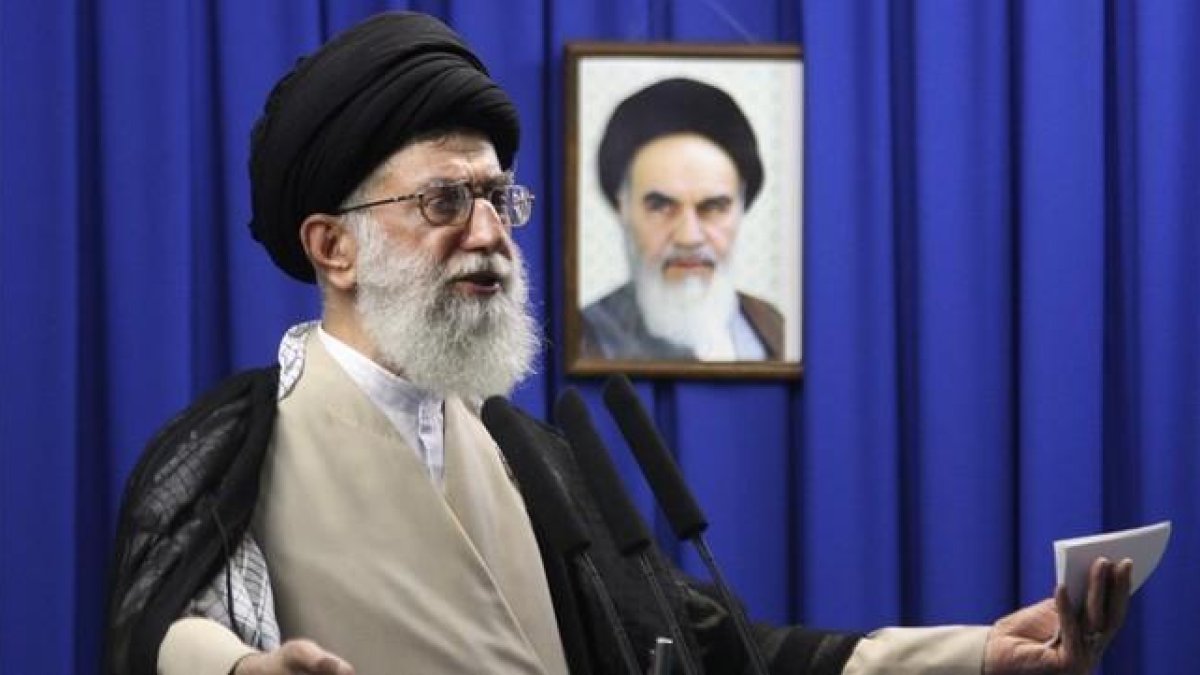 El ayatolá Alí Jamenei, guía supremo y hombre fuerte del régimen de Irán.-AP / MEISAM HOSSEINI