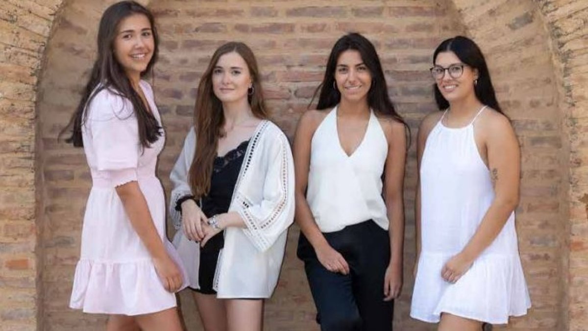 Damas de honor de las fiestas de Almazán.-AYTO.