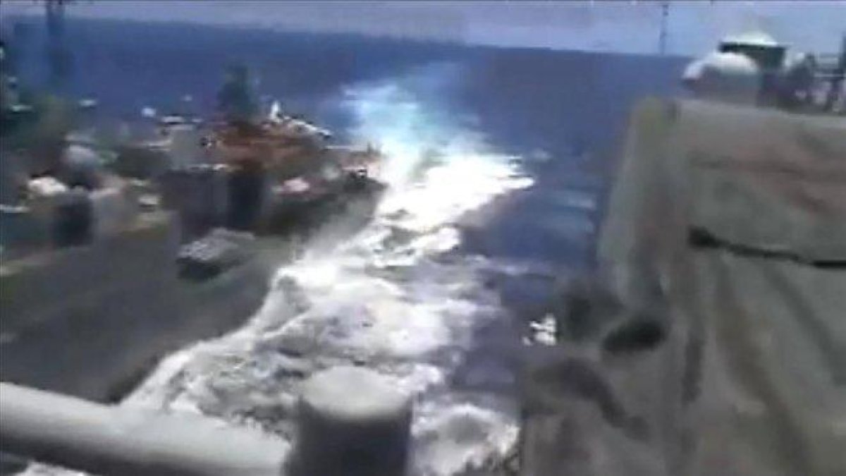 Los navíos de EEUU y Rusia a punto de tocarse en el Pacífico.-US NAVY (AFP)