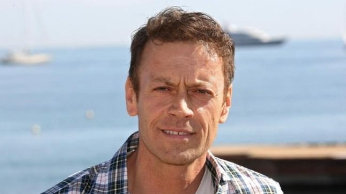 El actor italiano enseñará el oficio durante dos semanas a 21 jóvenes-
