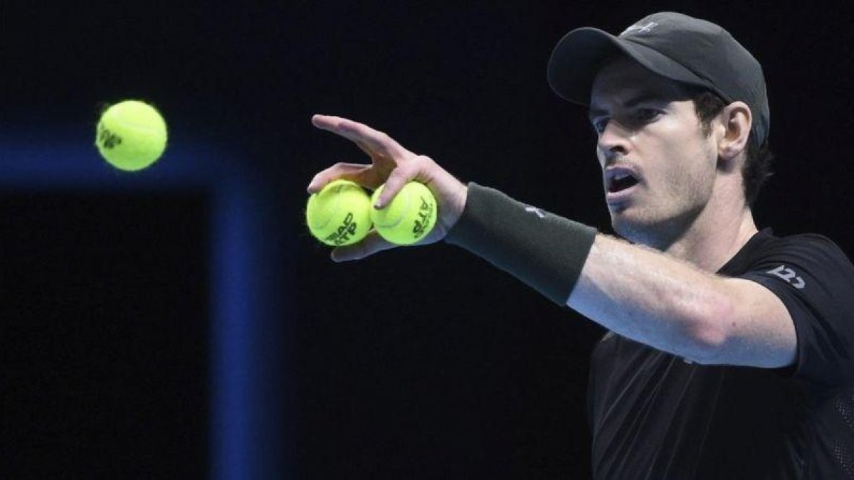 Andy Murray, durante su partido con Wawrinka.-EFE / FACUNDO ARRIZABALAGA