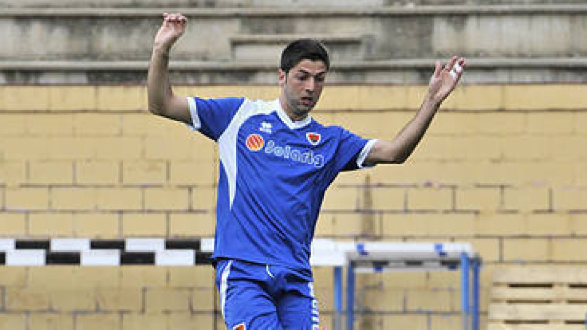 Juanjo en un entrenamiento en Los Pajaritos. / V. Guisande-