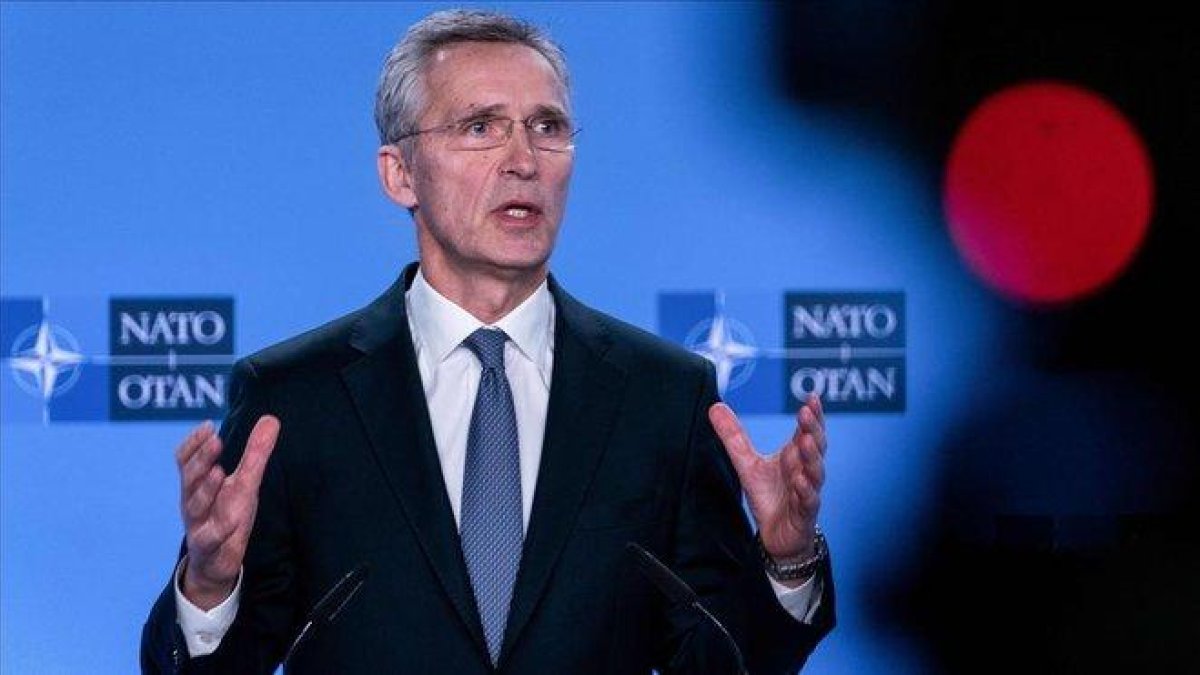 El secretario general de la OTAN, Jens Stoltenberg, durante la rueda de prensa que ha ofrecido este lunes.-AFP / KENZO TRIBOUILLARD