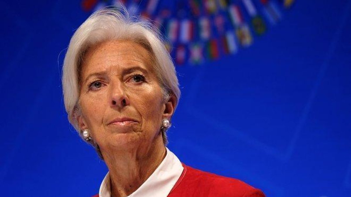 La directora del FMI, Christine Lagarde, durante la reunión semestral que el organismo celebra en Washington.-JAMES LAWLER DUGGAN (REUTERS)