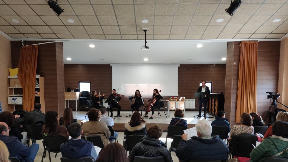 Entrega de los premios del Certamen Literario de Golmayo. HDS