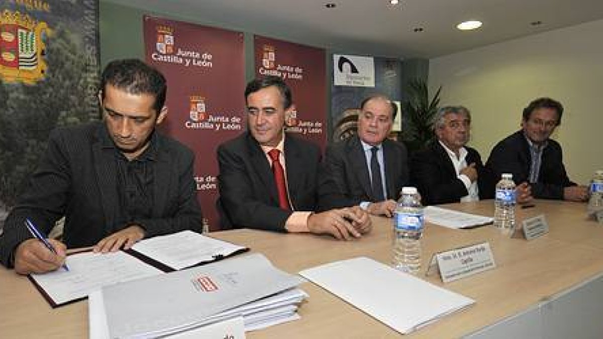 Responsables de las administraciones que firmaron el Plan Norma-V. Guisande