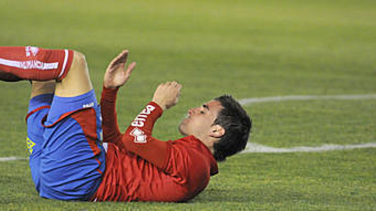 Natalio se perderá la recta final de 2011. / V.Guisande-