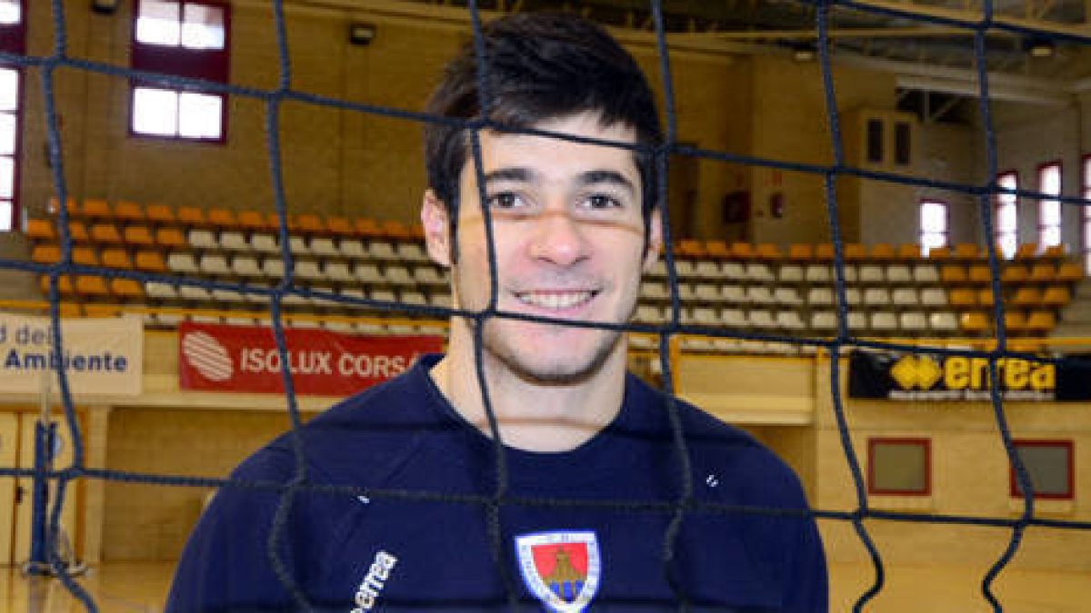 El colocador andorrano del CMA de Soria, Xavi Folguera. / ÁLVARO MARTÍNEZ-