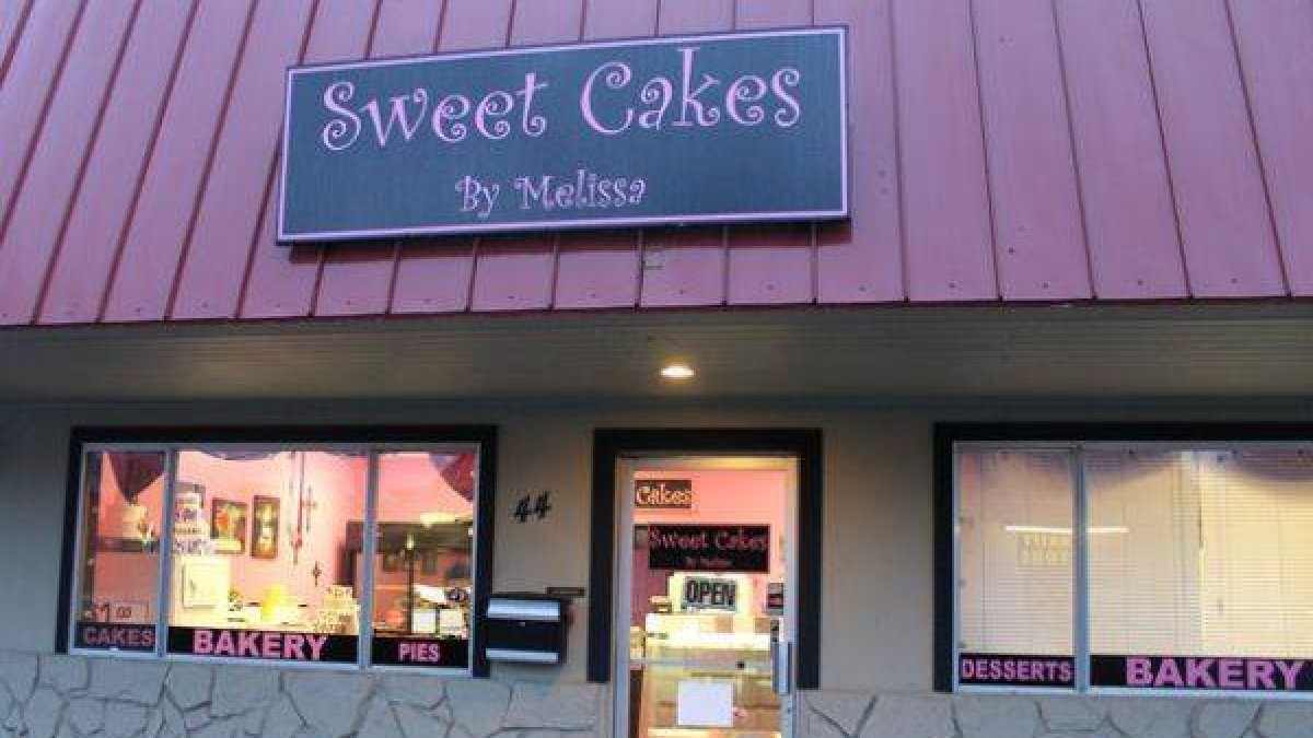 Entrada de la pastelería Sweet Cakes, cuyso propietarios han sido multados con 124.000 euros por negarse a hacer un pastel para una boda gay.-Foto: AP / EVERTON BAILEY JR.