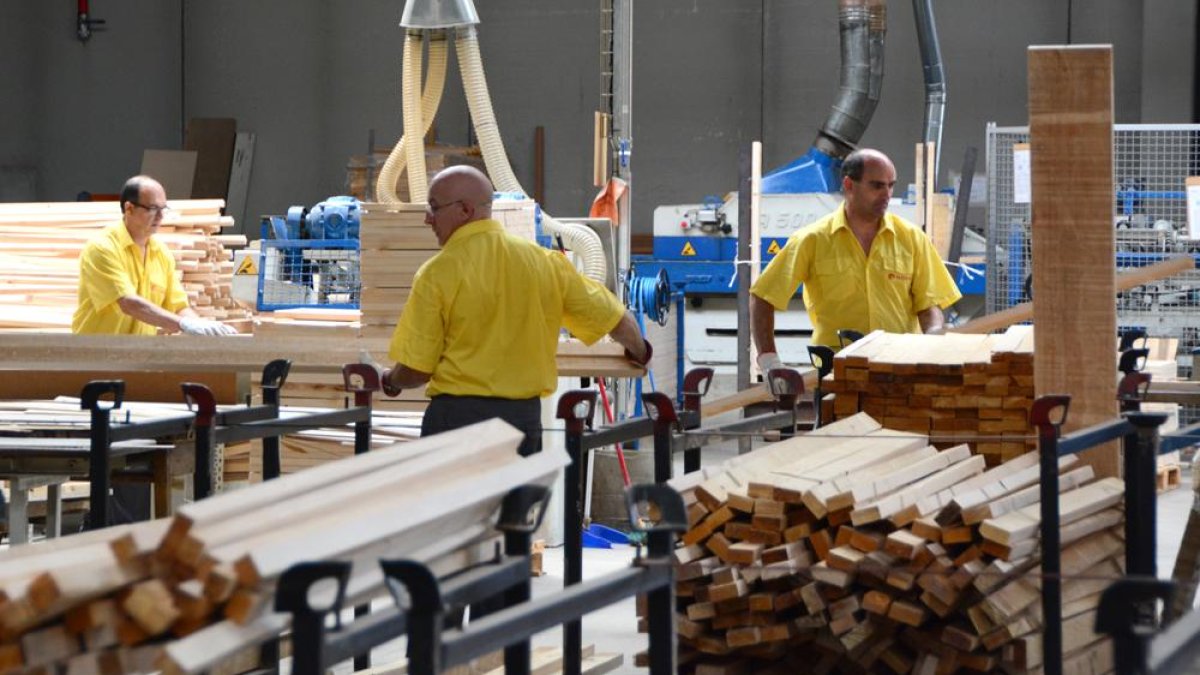 Trabajadores de Norma Doors-HDS