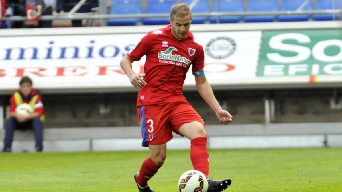 Adrián Ripa se formó en las categorías inferiores del Real Zaragoza.-DIEGO MAYOR
