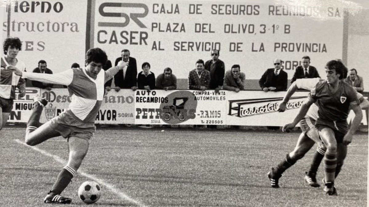 Un Numancia-Ejea en Garray del curso 1980-1981. CD NUMANCIA