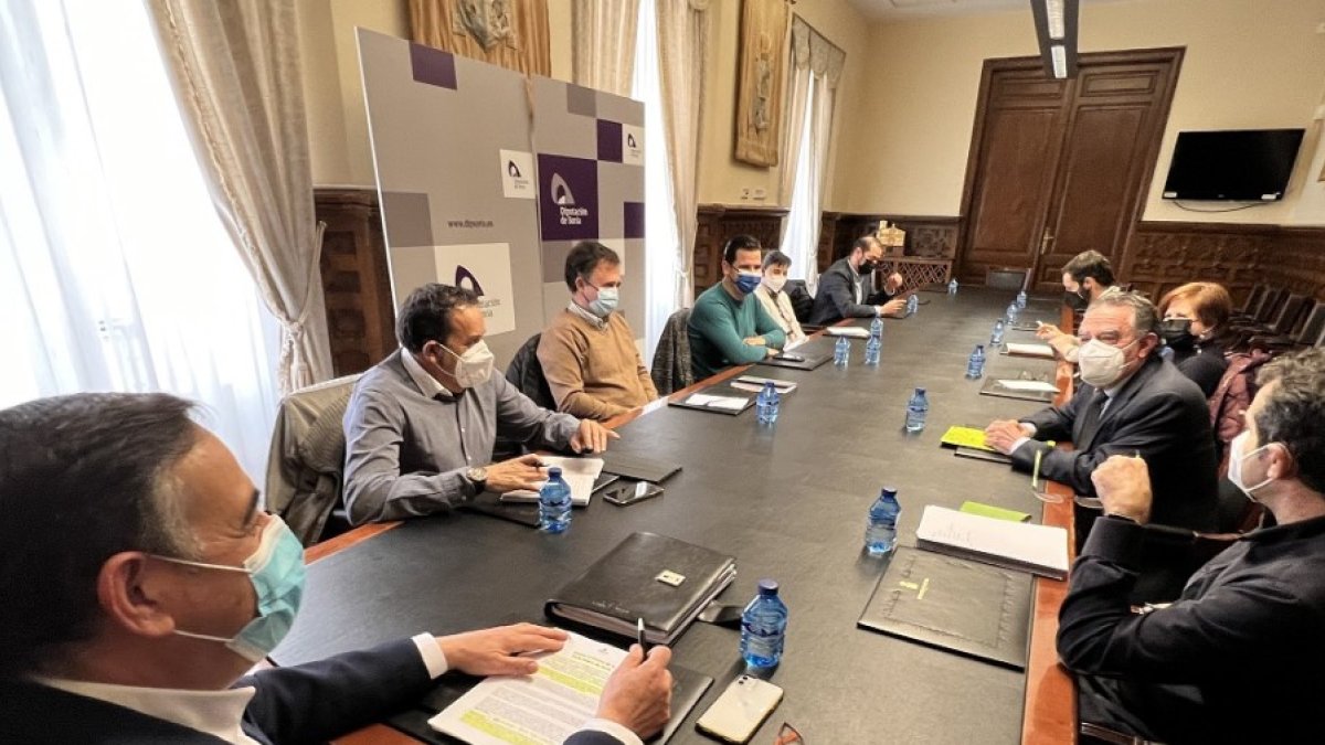 Reunión de la Mesa de la Trufa en la Diputación de Soria. HDS