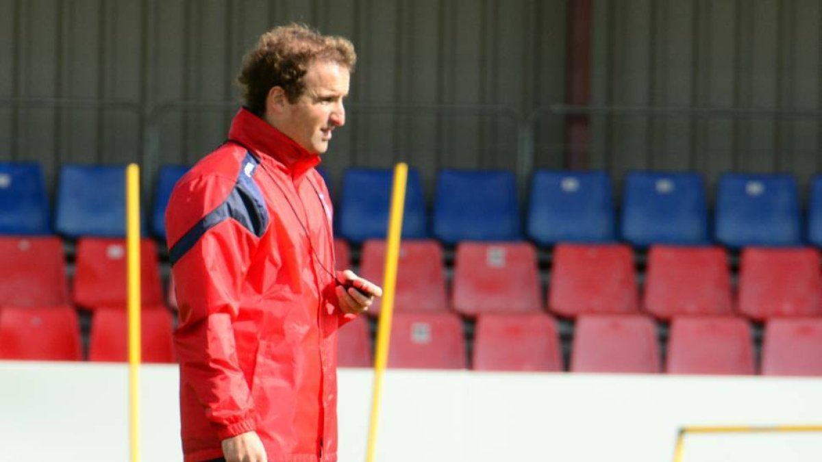 Jagoba Arrasate en un entrenamiento de esta semana al frente del Numancia celebrado en la Ciudad Deportiva.-Álvaro Martínez