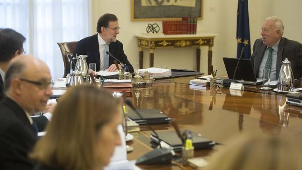 Mariano Rajoy, en la reunión del Consejo de Ministros de este martes.-EFE