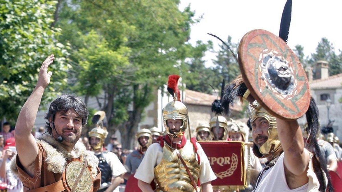 Una representación de numantinos y romanos-Mario Tejedor