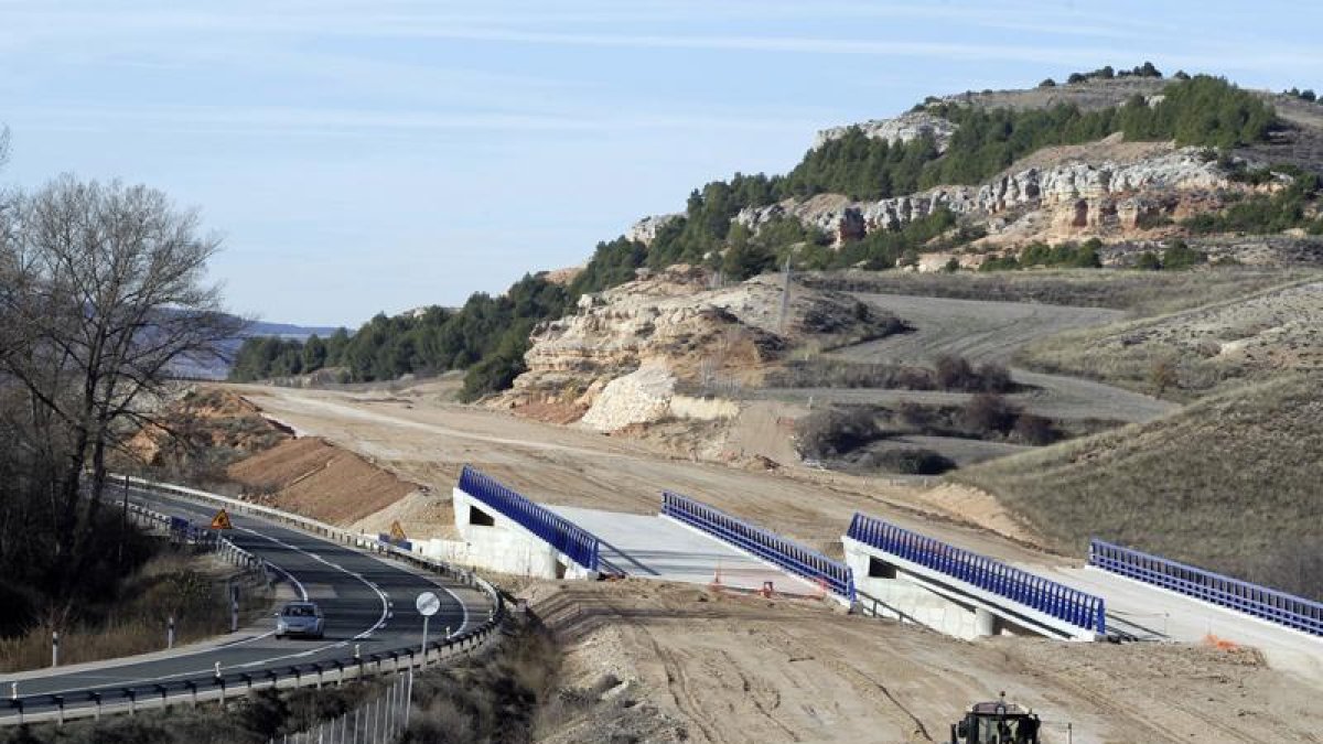 El tramo entre El Burgo de Osma y San Esteban de Gormaz, de la futura Autovía del Duero.-Luis Ángel Tejedor