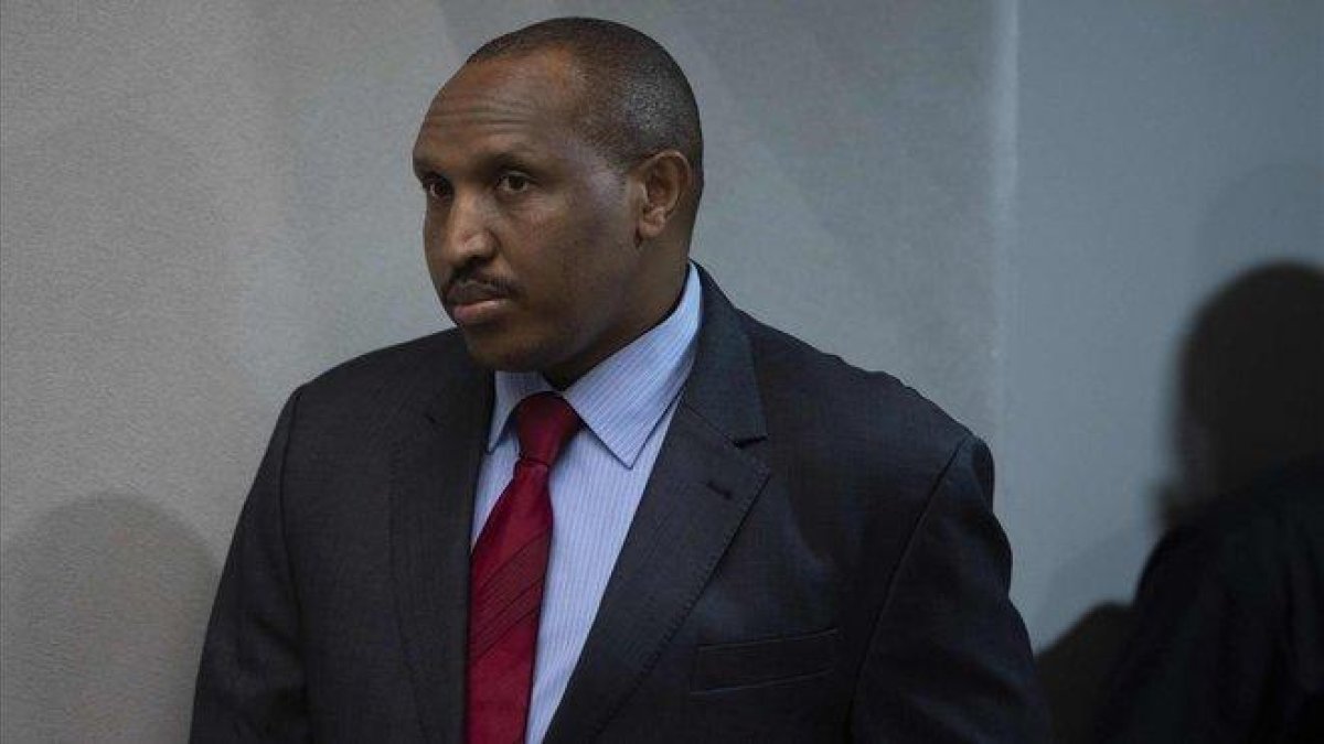 El exjefe adjunto del Estado Mayor de las Fuerzas Patrióticas para la Liberación del Congo Bosco Ntaganda, antes de escuchar la sentencia del TPI.-PETER DE JONG (AFP)