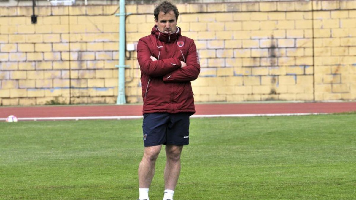 Arrasate en un entrenamiento en el anexo de Los Pajaritos.-Valentín Guisande
