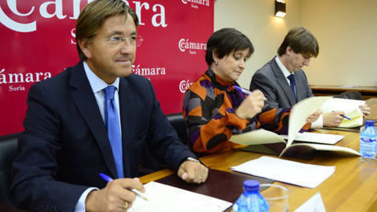 Gerardo Martínez, Pilar Sánchez Barreiro y Carlos Martínez. / A. M. -