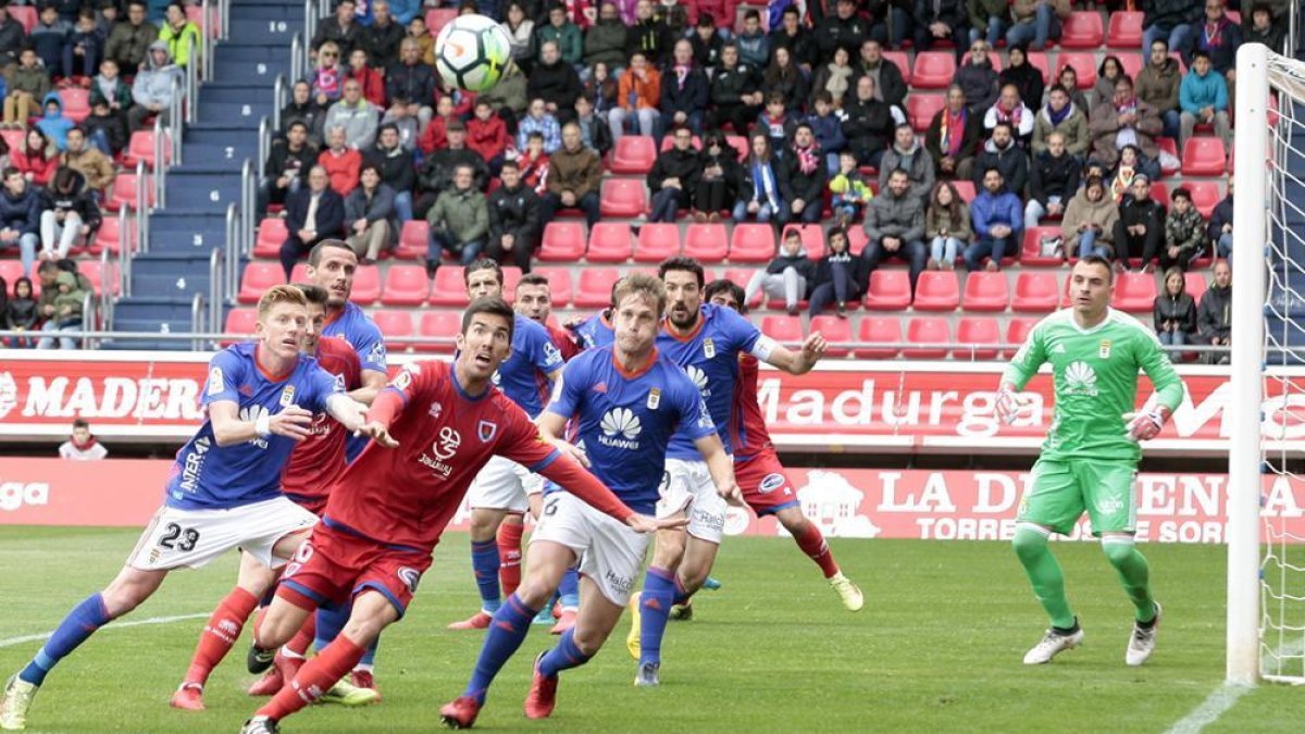 El Numancia goleaba la pasada campaña al Oviedo en el partido celebrado en Los Pajaritos.-Mario Tejedor