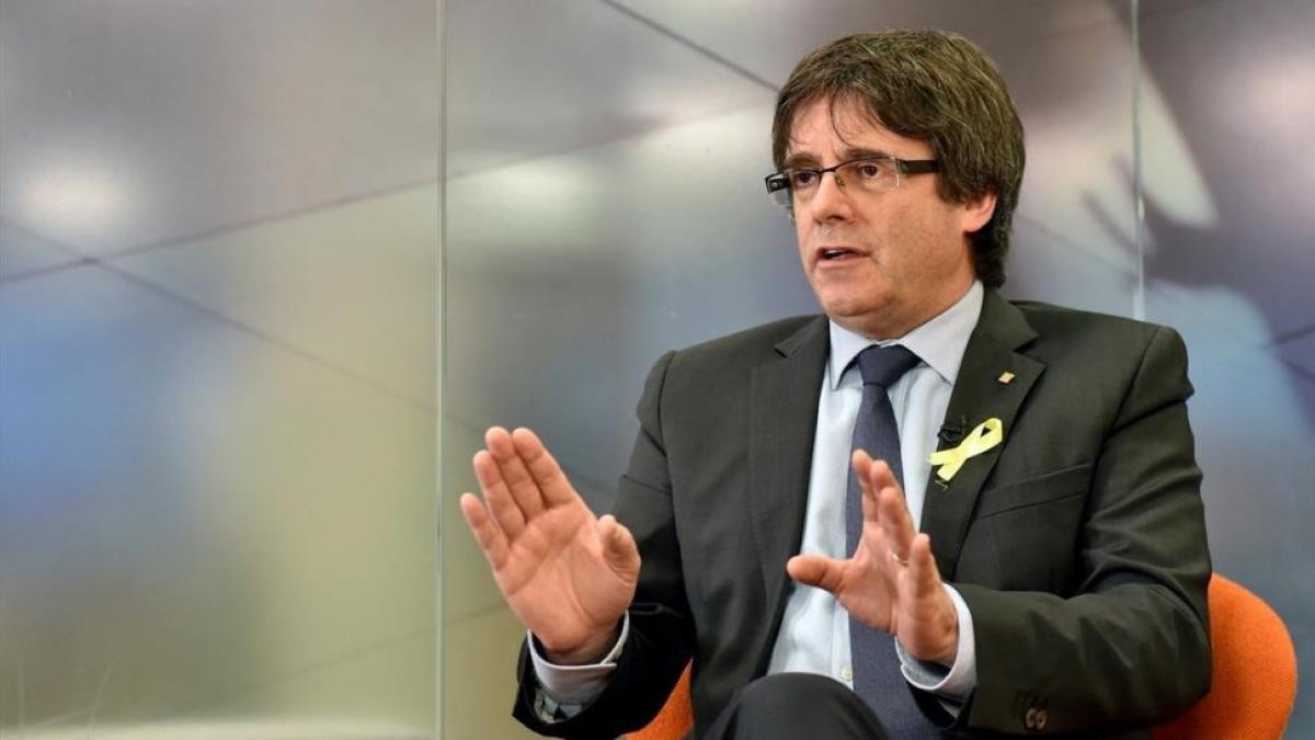 Carles Puigdemont, en una entrevista el pasado 23 de diciembre.-/ ERIC VIDAL (REUTERS)