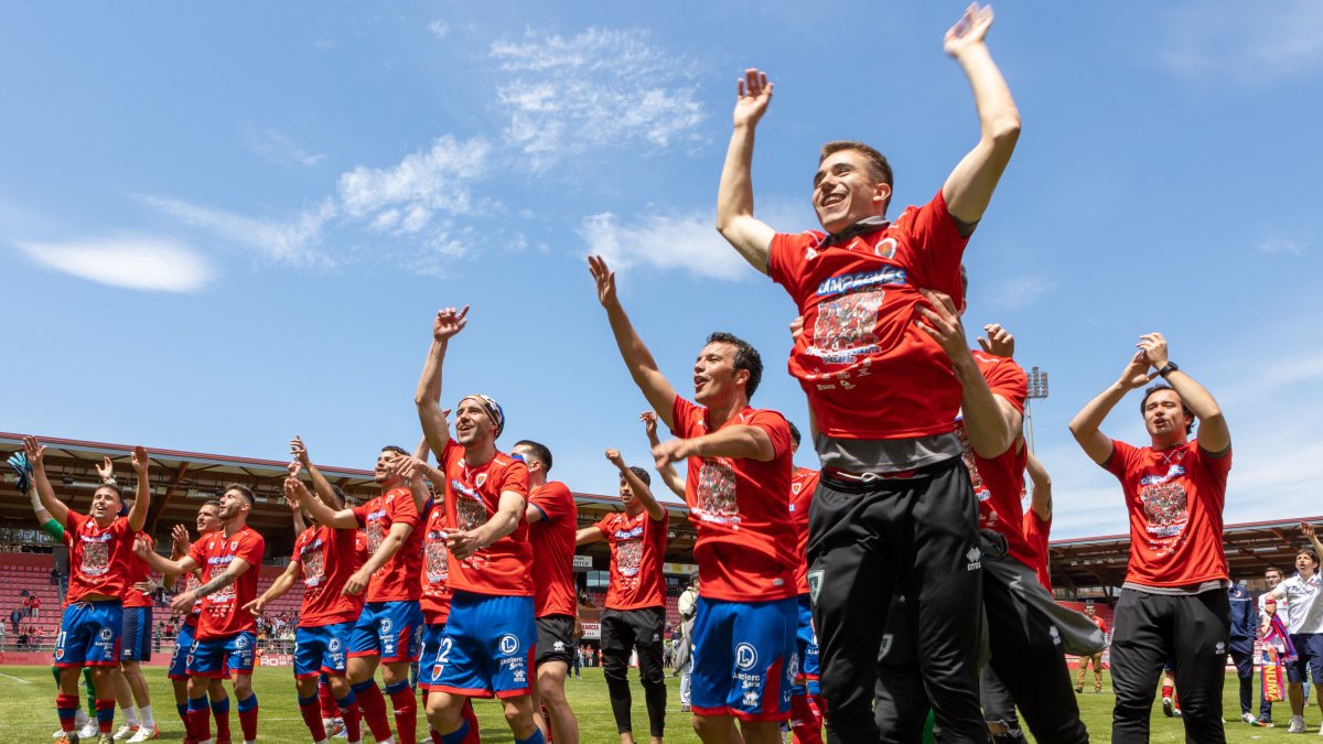 El CD Numancia asciende a Primera RFEF tras ganar al Ebro 2-0 y gracias a la derrota del Espanyol B.-ICAL