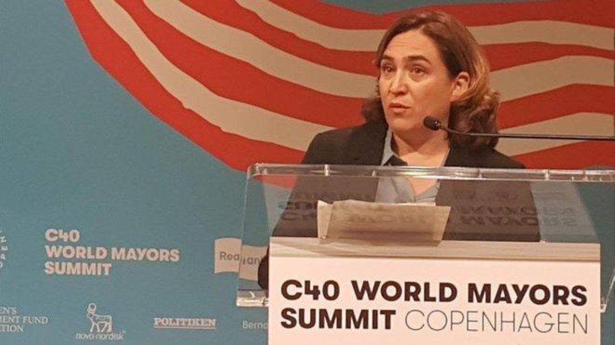 Ada Colau, en su intervención en la Cumbre mundial de grandes ciudades comprometidas con la emergencia climatica en Copenhague.-AYUNTAMIENTO DE BARCELONA