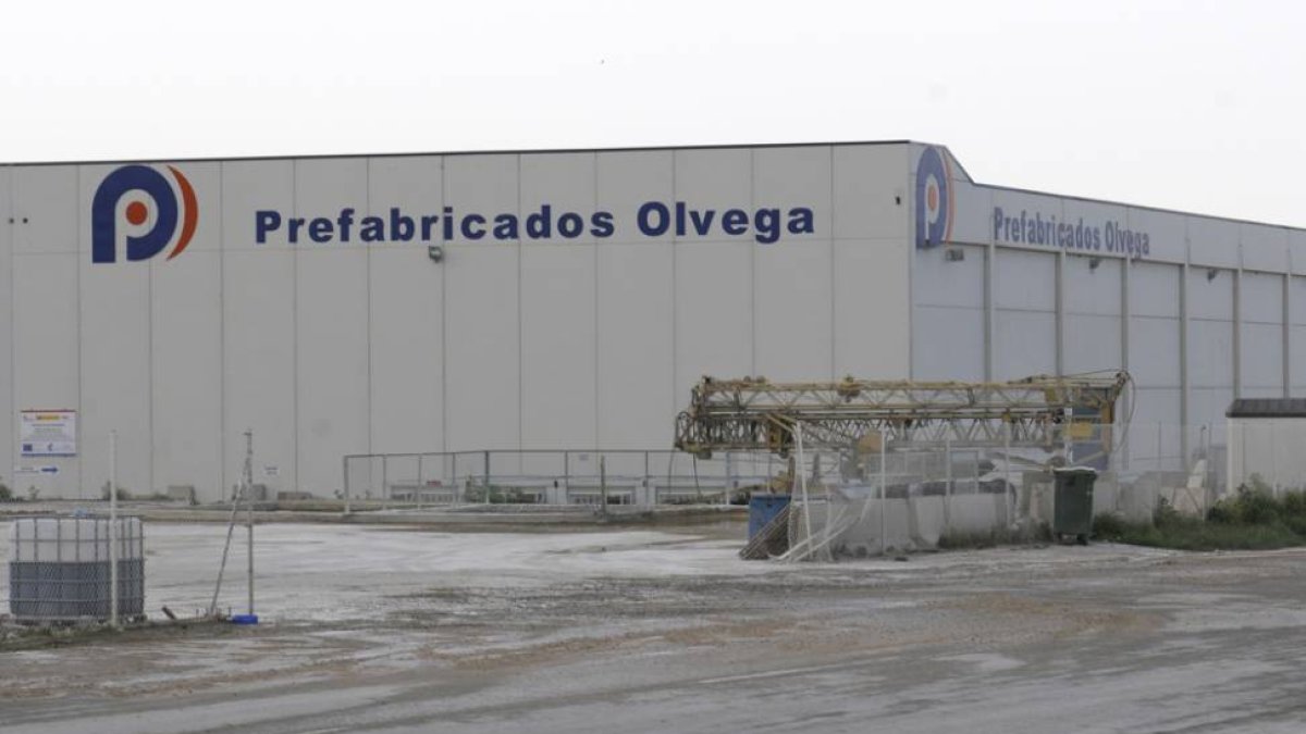 Exterior de las instalaciones de Prefabricados Ólvega.-VALENTÍN GUISANDE