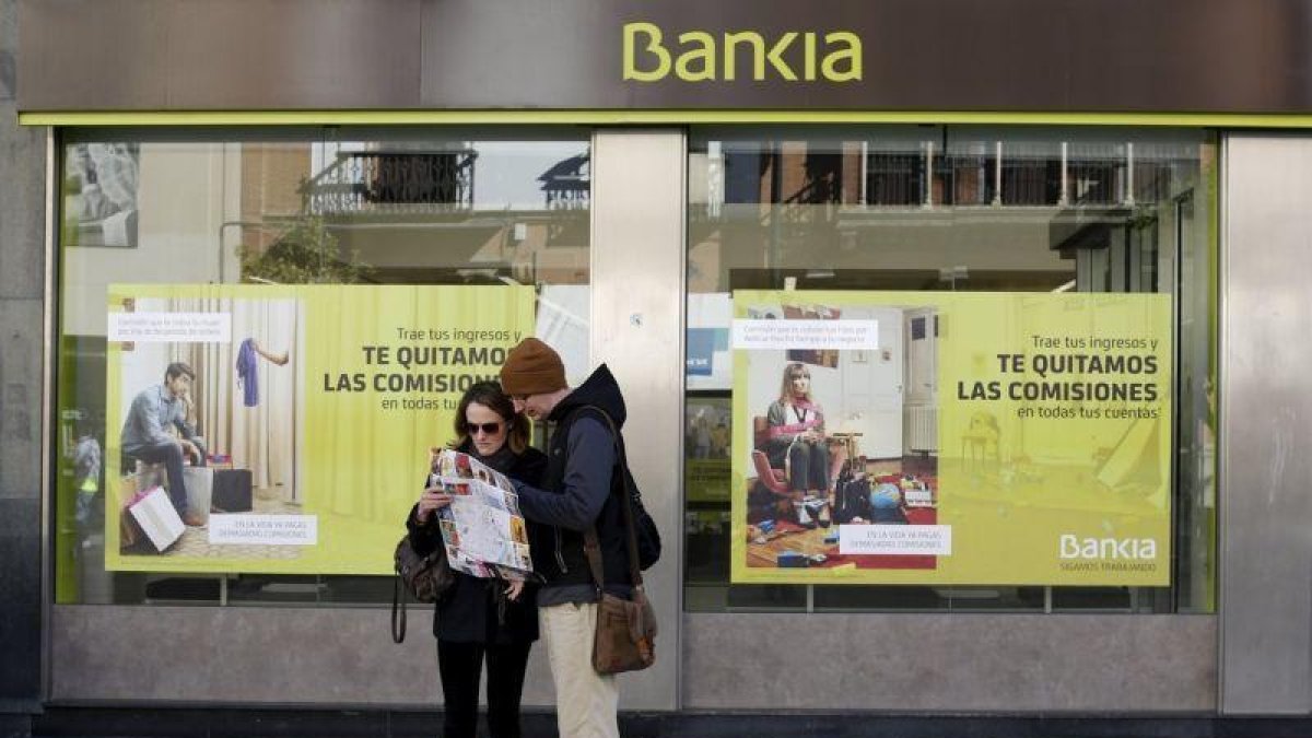 Oficina de Bankia en Sevilla.-MARCELO DEL POZO / REUTERS