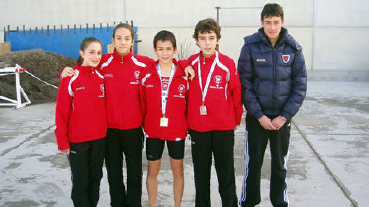 Cinco atletas del C.A. Soria Caja Rural.-