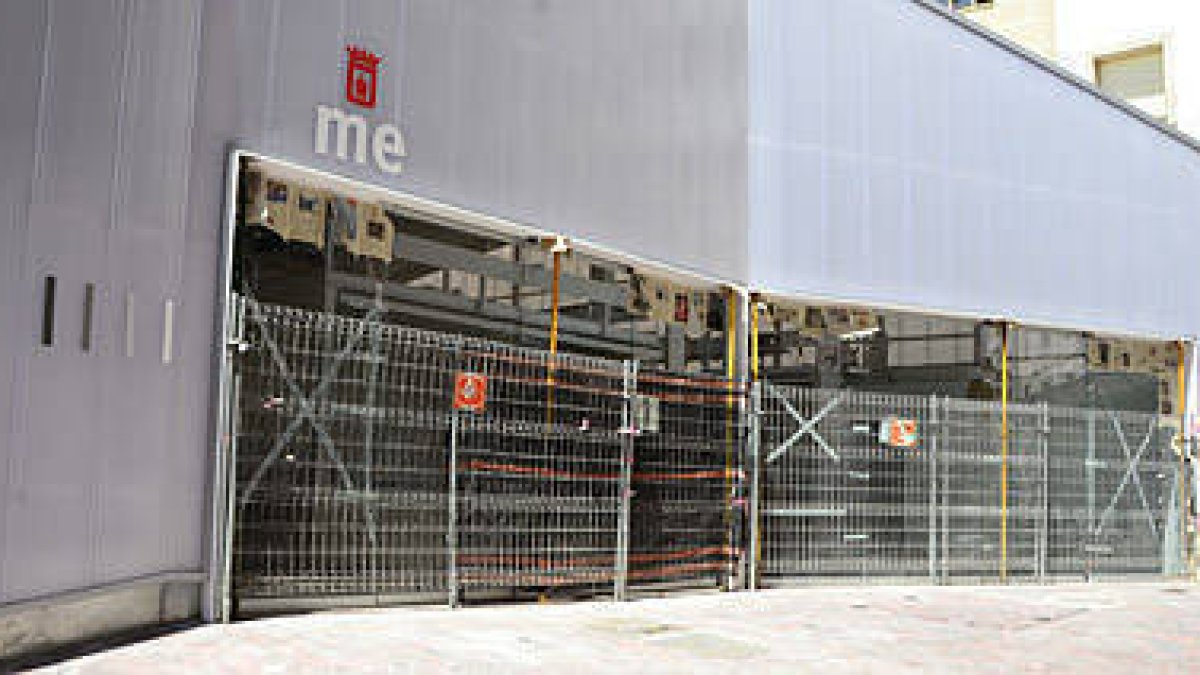 El mercado provisional, situado en la plaza Concepciones. / A.M.-