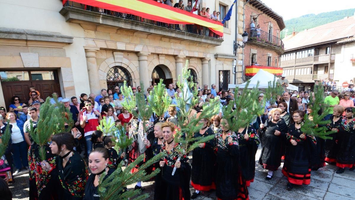 Imagen de archivo de la Pinochada en Vinuesa, uno de los municipios que opta al premio.-HDS