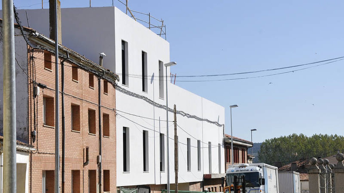 Exterior de la residencia de Matamala en una imagen de archivo. / ÁLVARO MARTÍNEZ-